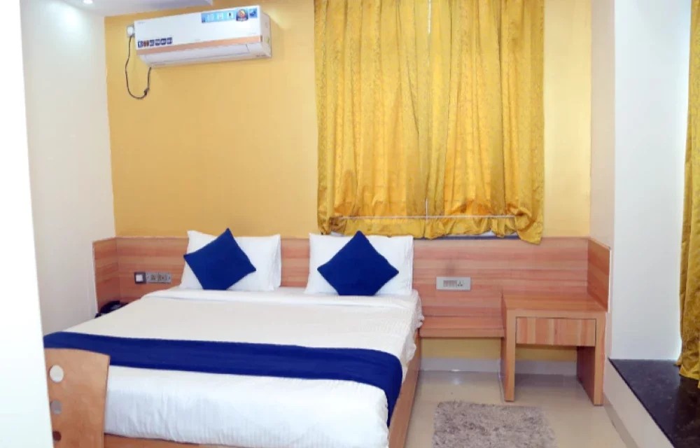 Hotel R R Comfort INN Gallery Images