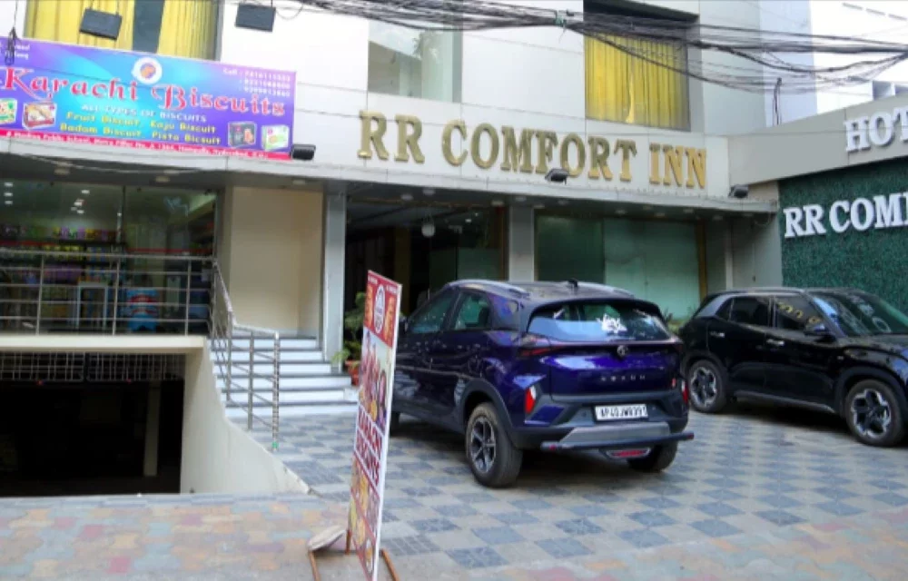 Hotel R R Comfort INN Gallery Images